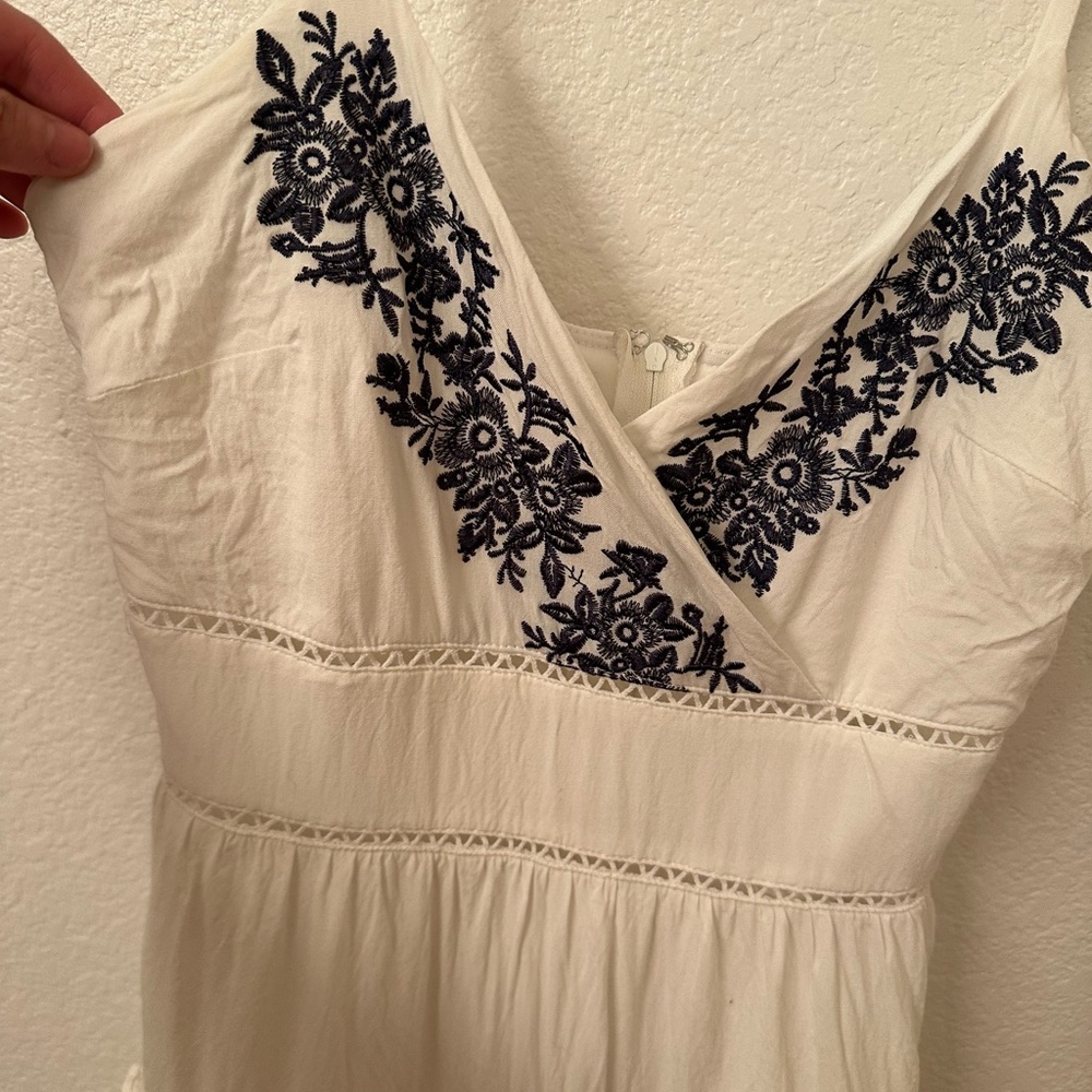 Lulu’s Dress - Picture 5 of 5